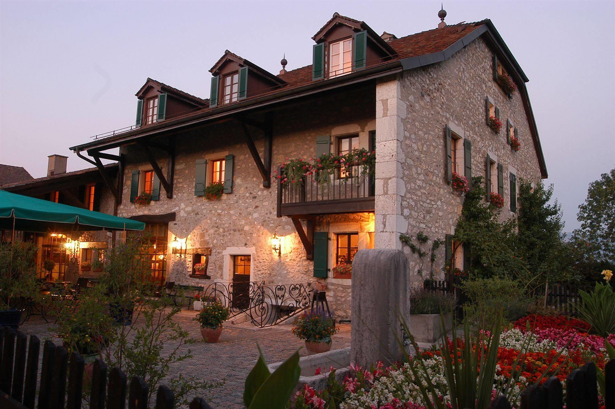 Domaine De Chateauvieux Peney Dessus Exterior photo